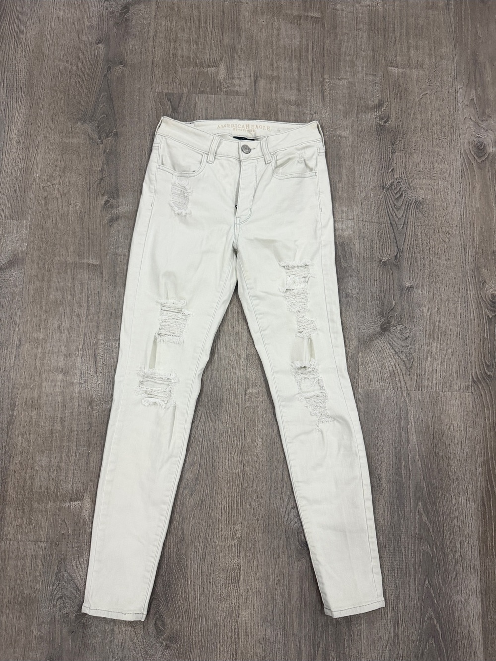 American Eagle Outfitters Light Gray Ripped Skinny Jeans - Women